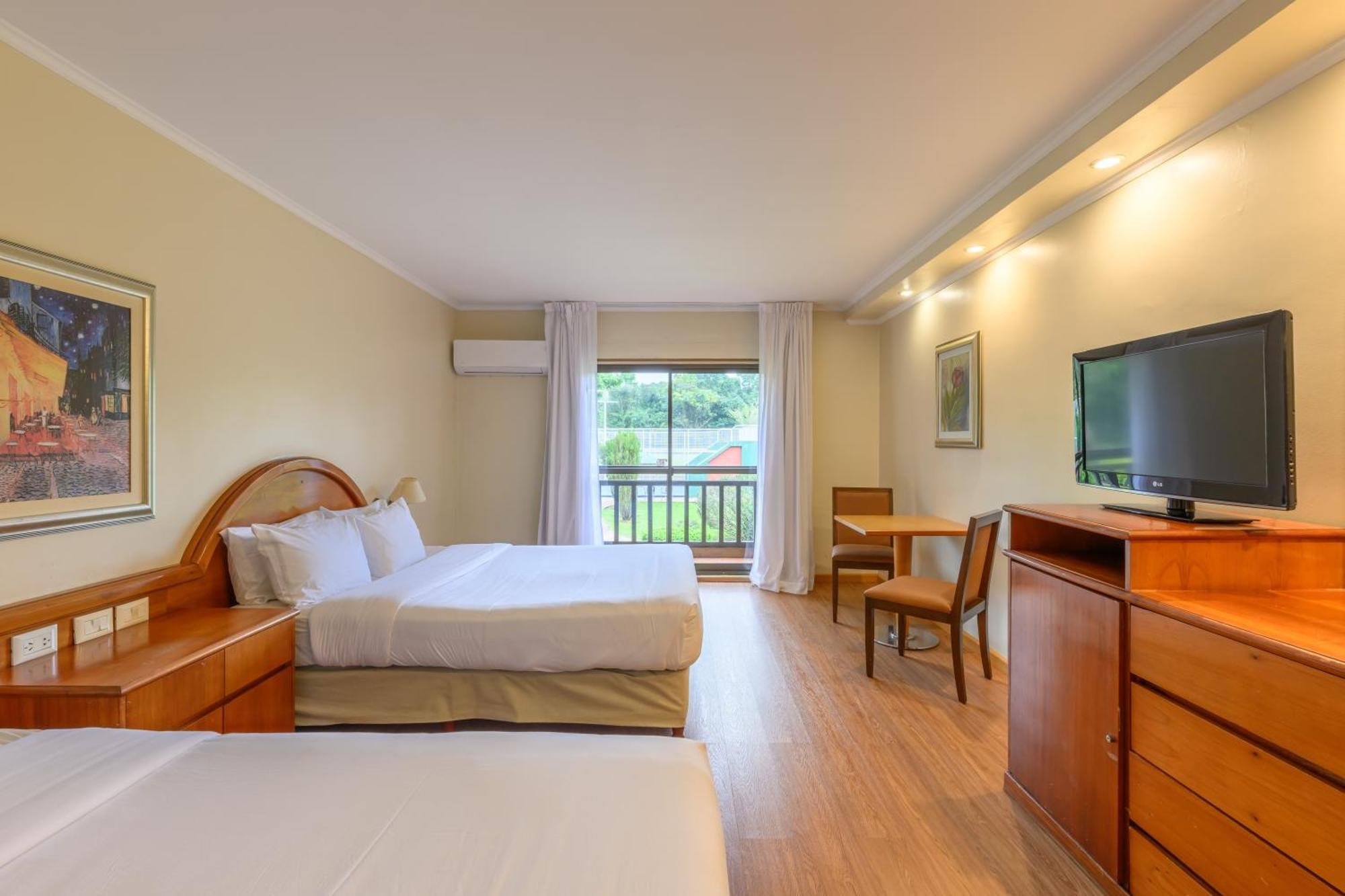 פוארטו איגואסו Exe Hotel Cataratas מראה חיצוני תמונה A room at the hotel